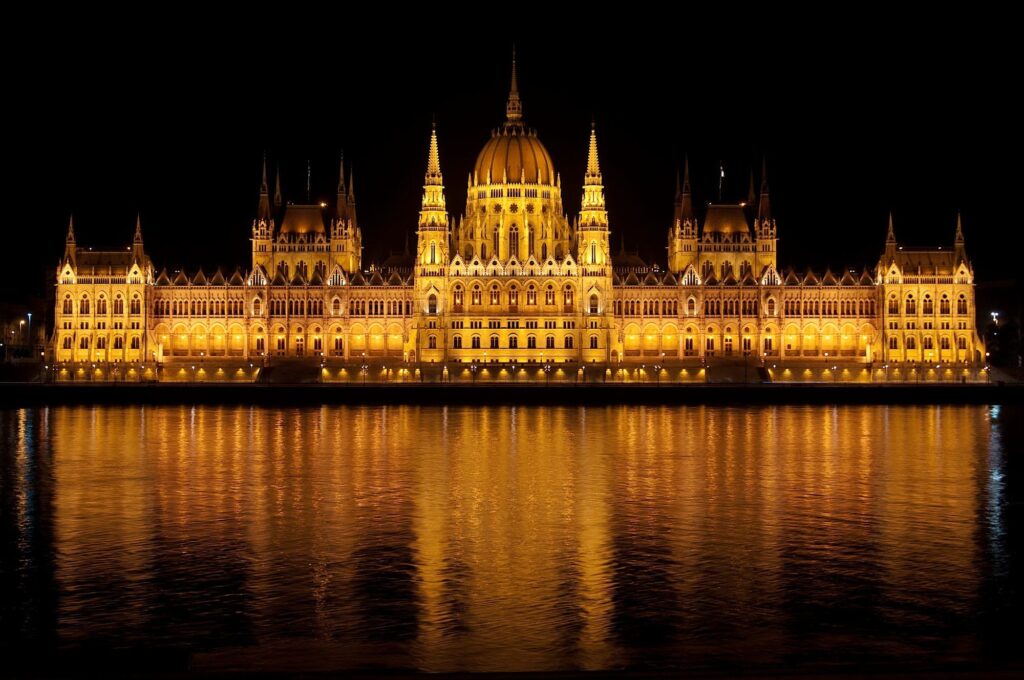 Budapest ranked among top honeymoon destinations by TripAdvisor